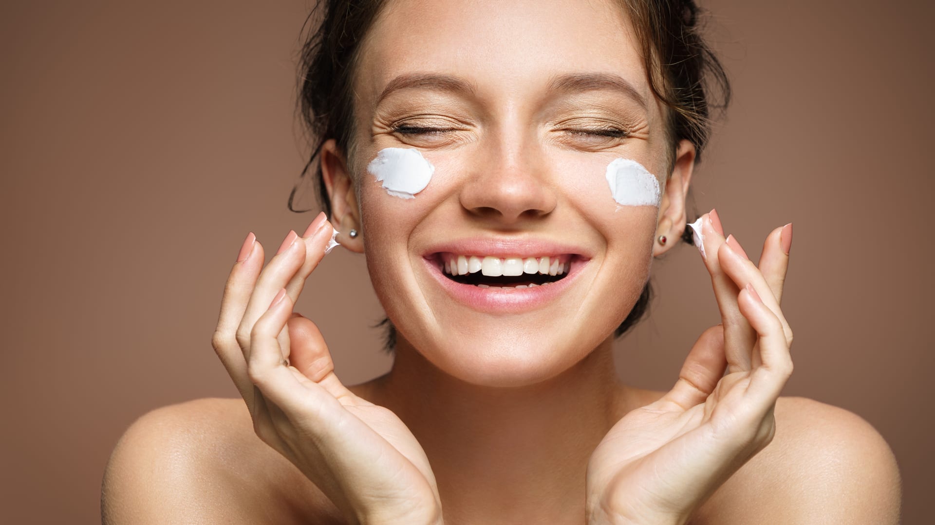 Your make-up base: healthier and more skin-friendly thanks to hyaluronic acid.